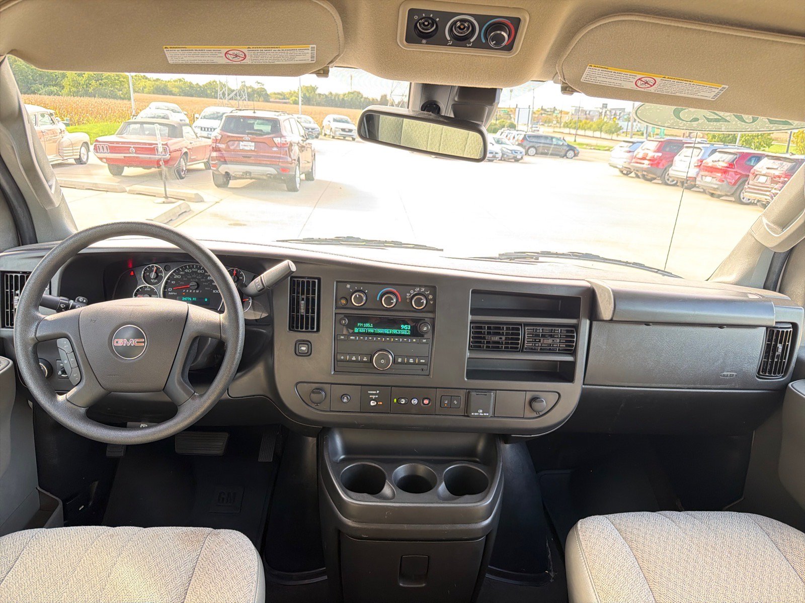 Used 2025 GMC Savana 3500 LT w/ LT Preferred Equipment Group RWD image 17