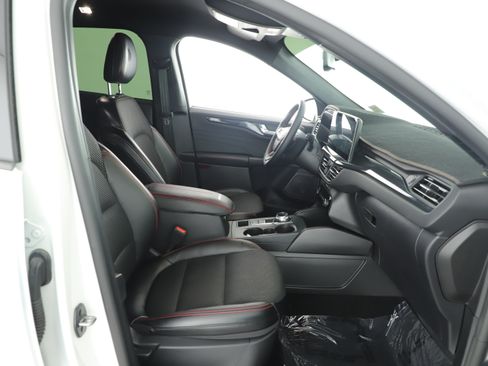 Used 2024 Ford Escape ST-Line w/ Equipment Group 301A FWD image 11