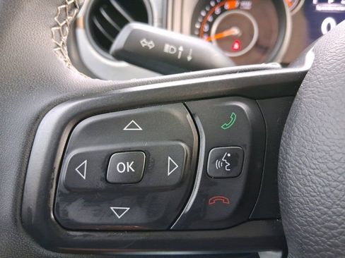 Used 2025 Jeep Wrangler Sport S image 27