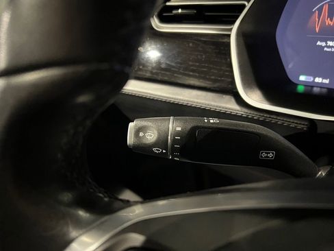 Used 2018 Tesla Model X 75D image 33