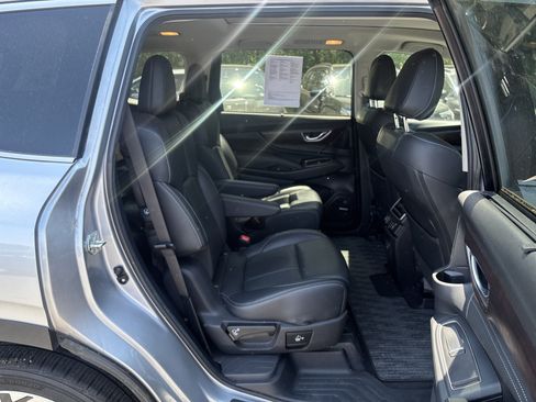 Certified 2023 Subaru Ascent Touring AWD/4WD image 31