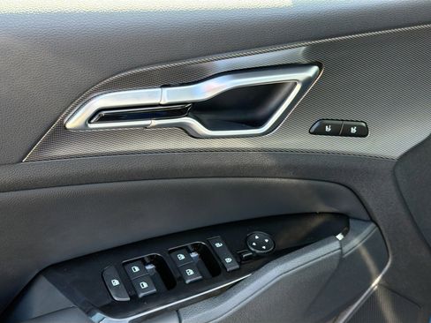 Used 2023 Kia Sportage SX image 22