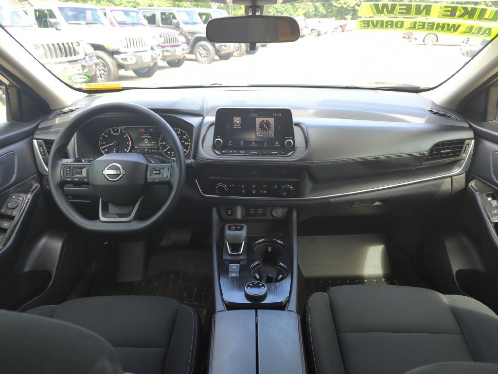 Used 2026 Nissan Rogue S AWD/4WD image 16