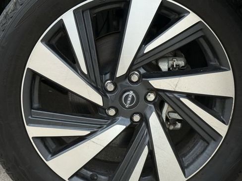 Used 2023 Nissan Murano SL w/ SL Moonroof Package AWD/4WD image 10