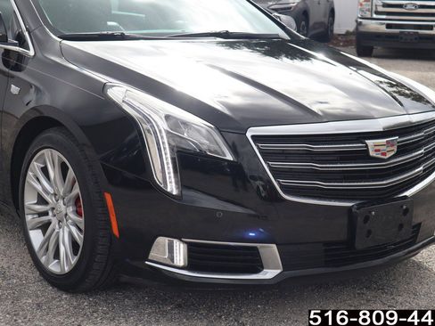 Used 2018 Cadillac XTS Luxury image 2