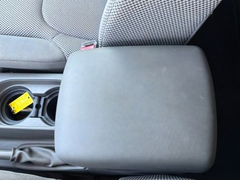 Used 2020 Nissan Frontier SV RWD image 19
