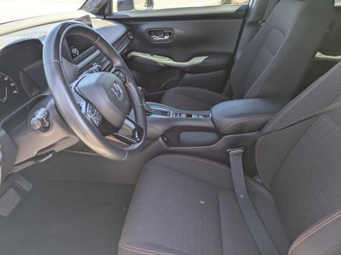 Used 2023 Honda HR-V Sport image 25