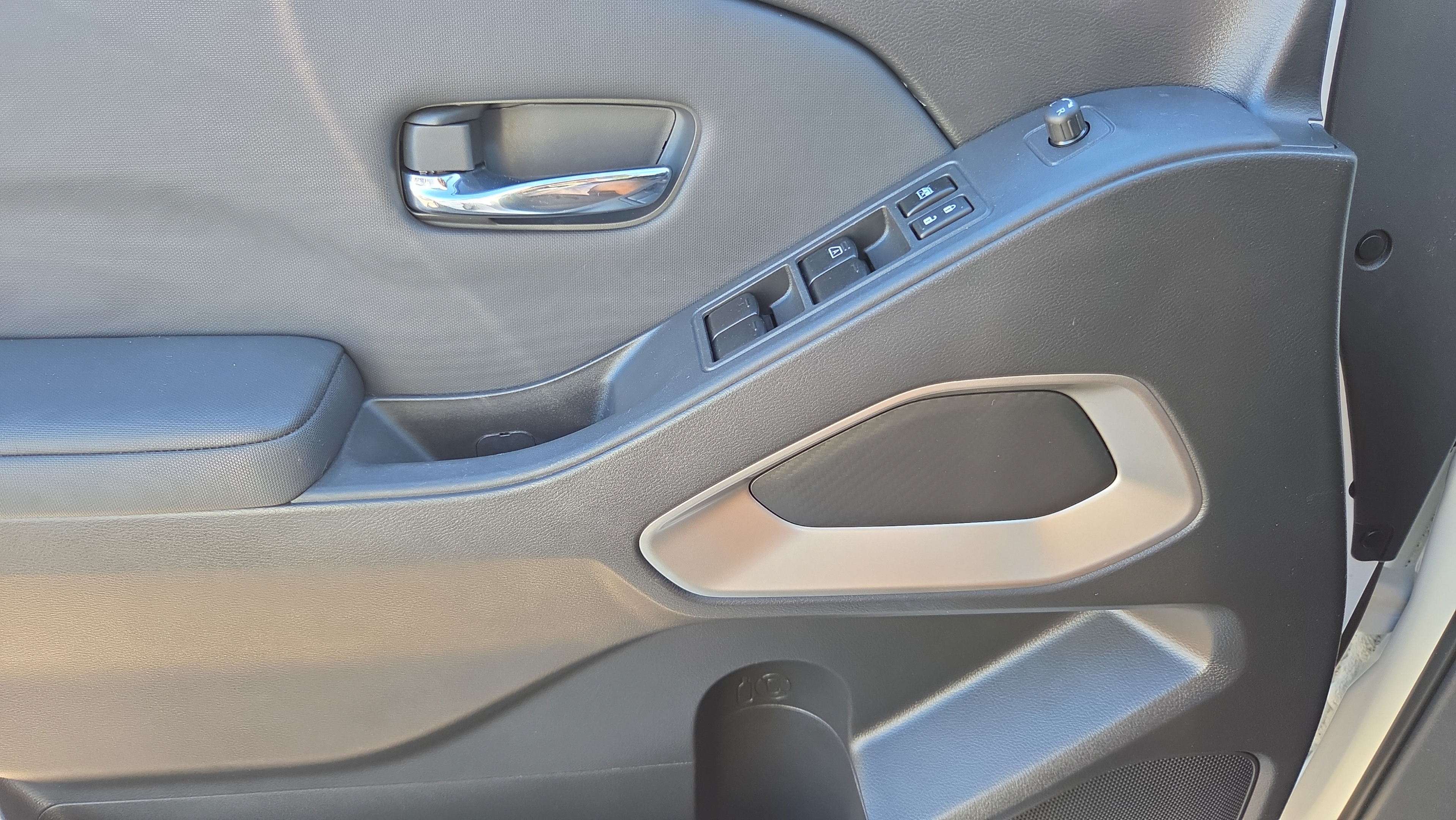 Used 2022 Nissan Frontier SV AWD/4WD image 28