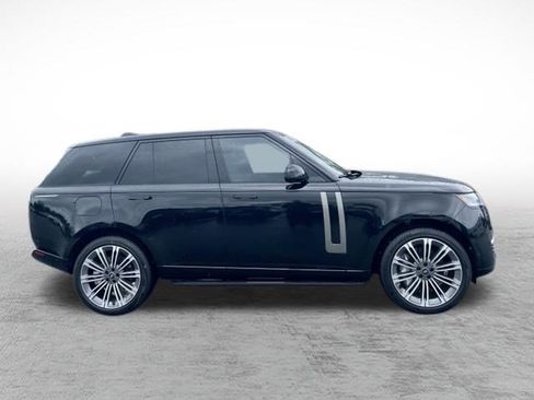Used 2023 Land Rover Range Rover SE AWD/4WD image 4