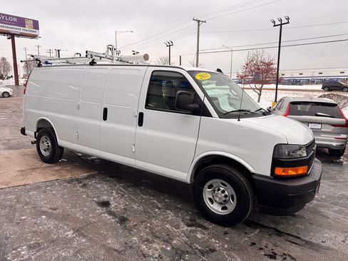 Used 2025 Chevrolet Express 2500 Extended w/ Communications Package image 6