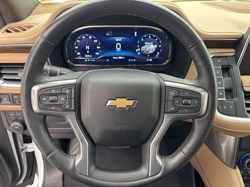 Used 2024 Chevrolet Tahoe Premier AWD/4WD image 17