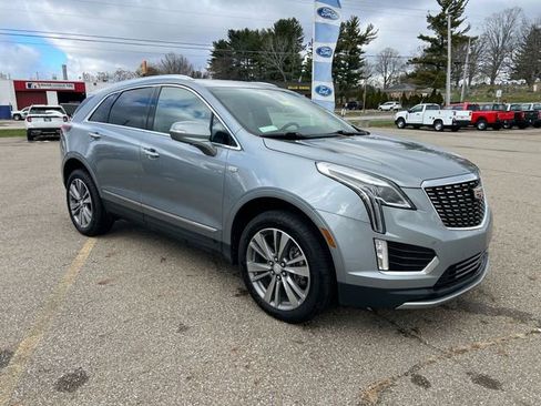 Used 2025 Cadillac XT5 Premium Luxury image 11