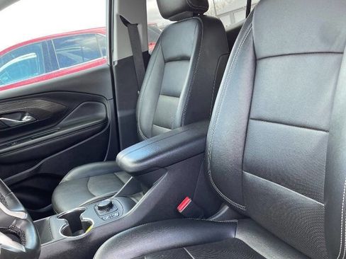 Used 2024 GMC Terrain SLT image 6