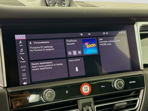 Certified 2025 Porsche Macan T image 18