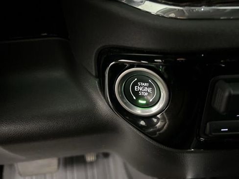 Certified 2023 GMC Sierra 1500 Elevation image 17