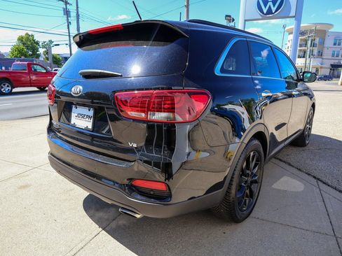Used 2019 Kia Sorento S AWD/4WD image 5