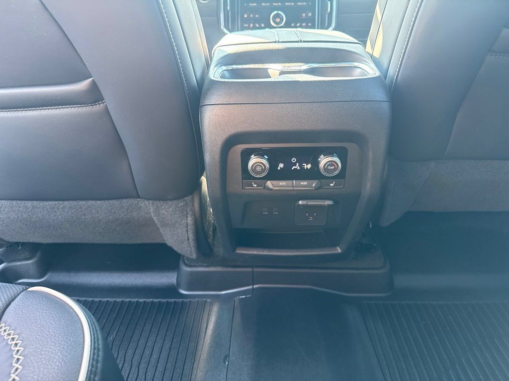 Used 2026 GMC Acadia Denali w/ Super Cruise Package AWD/4WD image 29