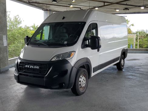 Used 2023 RAM ProMaster 2500 image 4