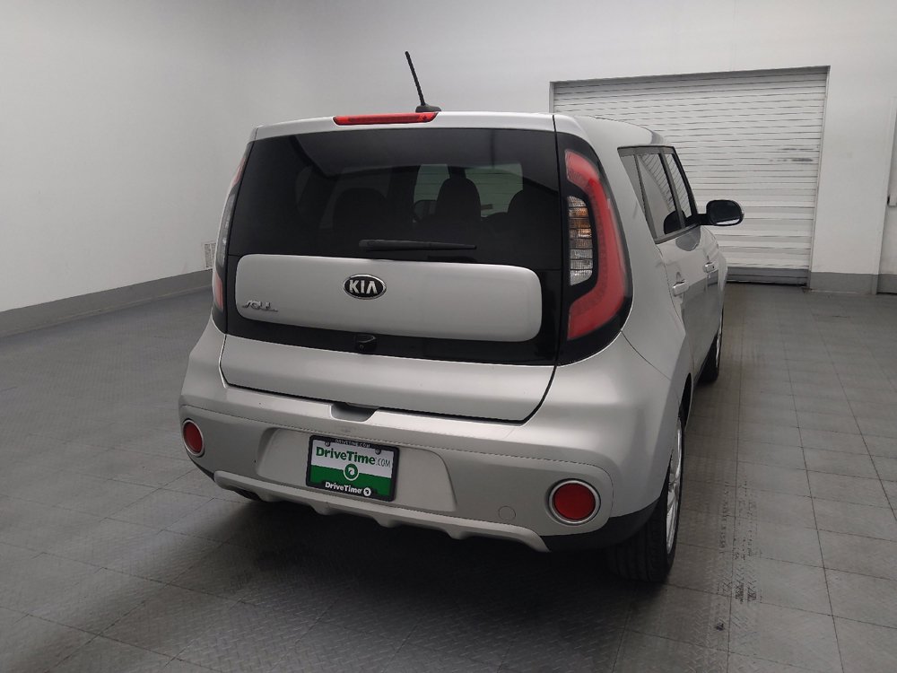 Used 2018 Kia Soul + w/ Primo Package FWD image 7