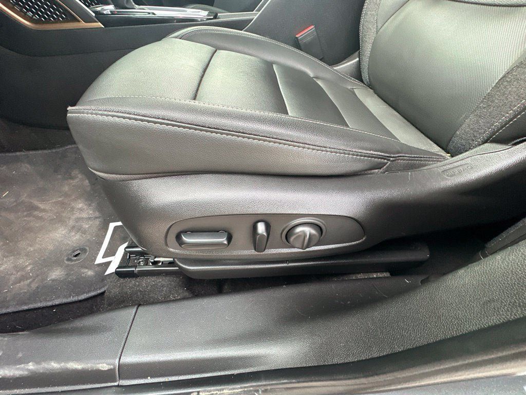 Used 2021 Chevrolet TrailBlazer ACTIV w/ Convenience Package FWD image 9