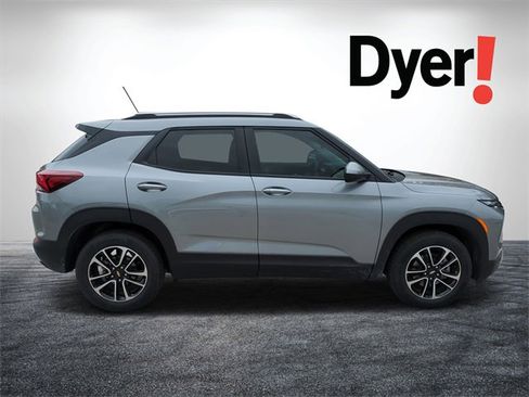 New 2026 Chevrolet TrailBlazer LT w/ LT Cold Weather Package image 2