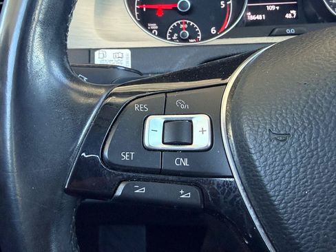 Used 2015 Volkswagen Golf TDI SE FWD image 17