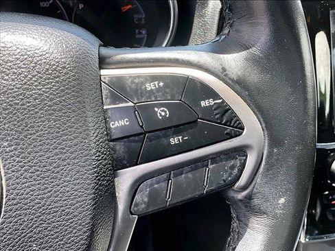 Used 2019 Jeep Grand Cherokee Limited RWD image 20