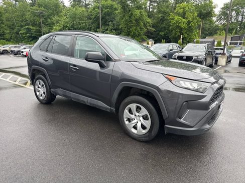 Used 2021 Toyota RAV4 LE AWD/4WD image 7