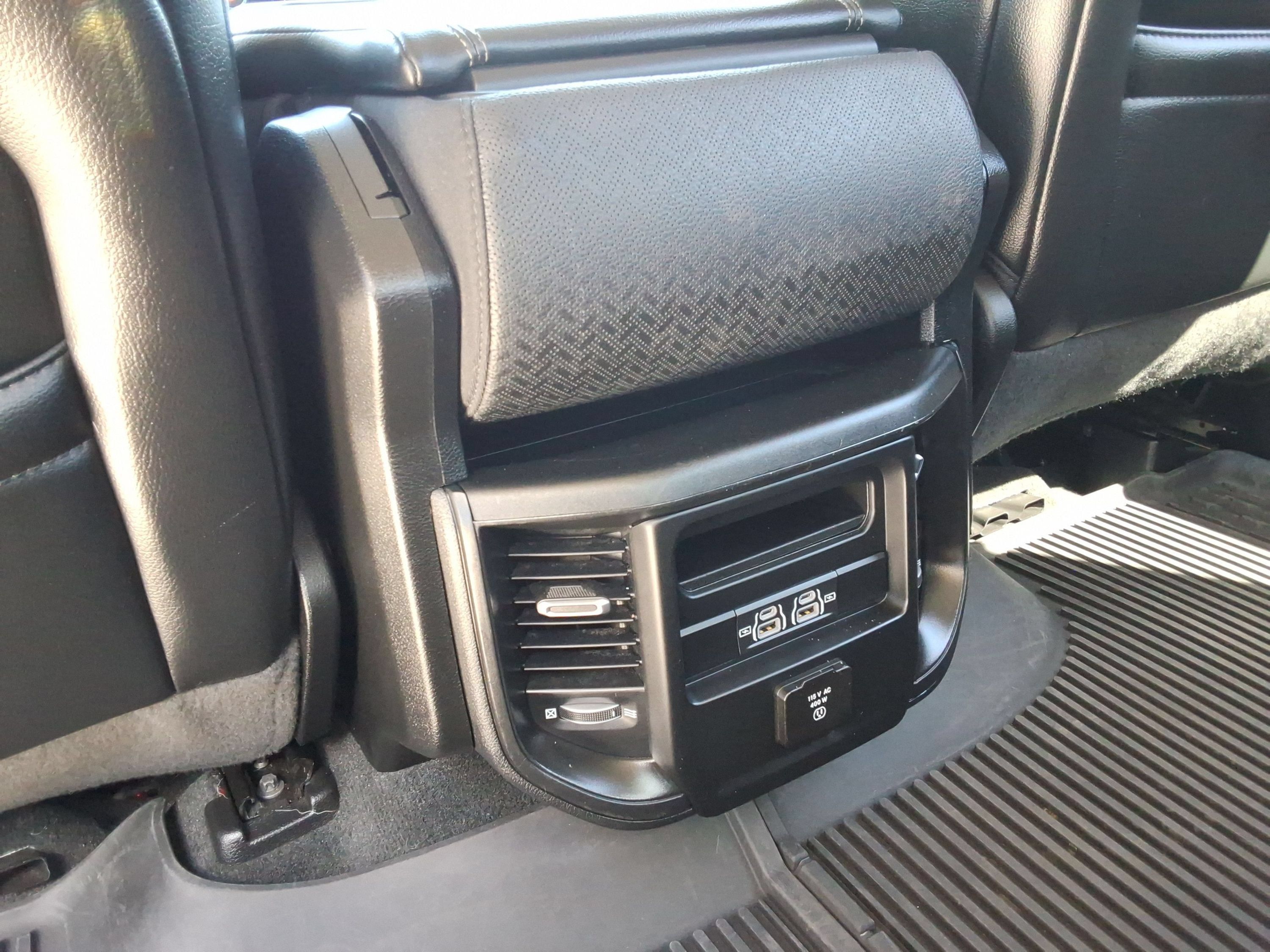 Used 2022 RAM 1500 Laramie AWD/4WD image 26