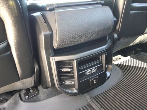 Used 2022 RAM 1500 Laramie AWD/4WD image 26