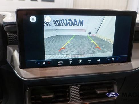 Used 2025 Ford Maverick XL FWD image 21