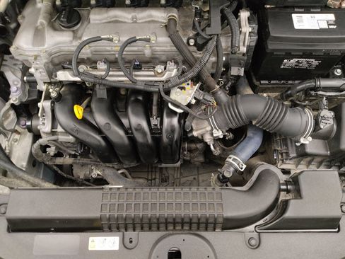 Used 2020 Toyota Corolla LE FWD image 30