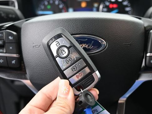 Used 2024 Ford Explorer ST-Line w/ Class IV Trailer Tow Package AWD/4WD image 37
