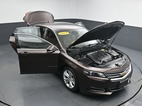 Used 2015 Chevrolet Impala LT w/ Convenience Package image 41