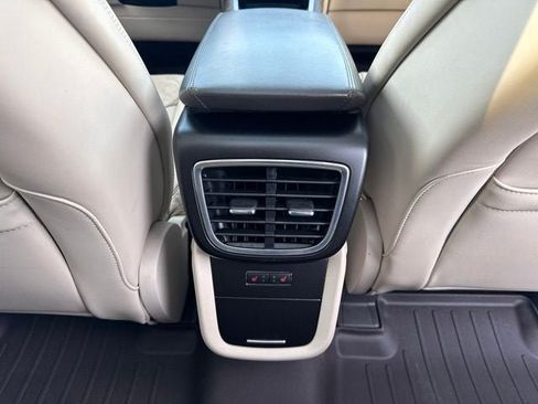 Used 2020 Lincoln Nautilus Reserve AWD/4WD image 26