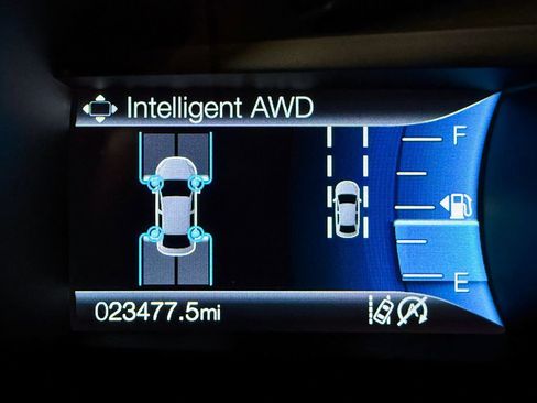 Used 2024 Ford Edge SE image 25