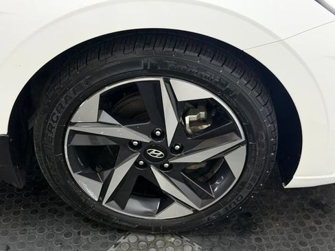 Certified 2023 Hyundai Elantra Limited FWD image 45