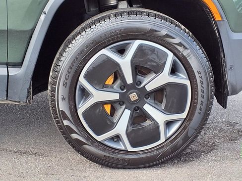 Used 2024 Rivian R1S Adventure AWD/4WD image 9