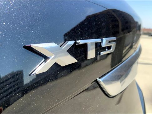 New 2025 Cadillac XT5 Luxury image 29