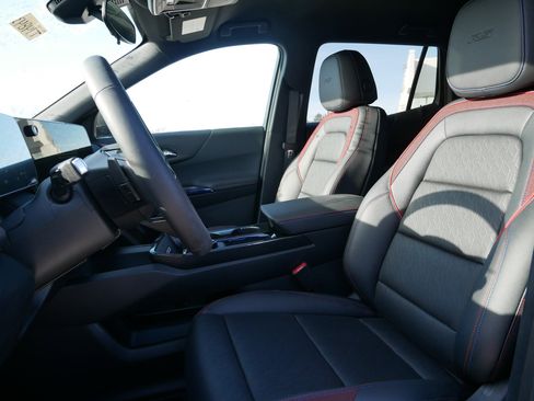 New 2026 Chevrolet Equinox RS w/ Convenience Package III image 4