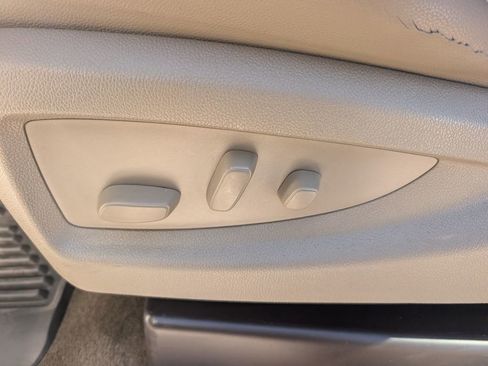 Used 2018 Chevrolet Silverado 2500 LTZ image 10