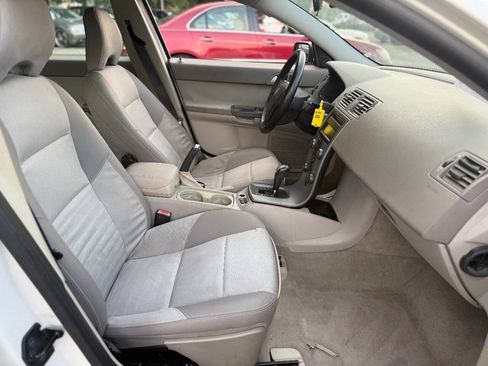 Used 2005 Volvo S40 2.4i FWD image 18
