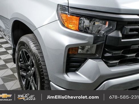 Certified 2025 Chevrolet Silverado 1500 Custom image 32