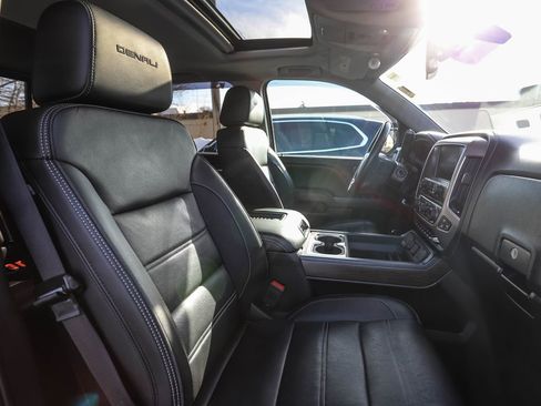 Used 2018 GMC Sierra 1500 Denali image 29