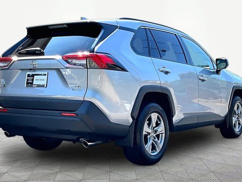 Used 2025 Toyota RAV4 LE AWD/4WD image 13