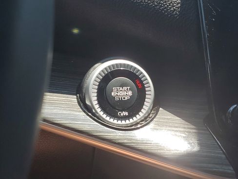 Used 2022 Jeep Wagoneer Series III image 28