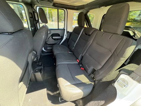 Used 2020 Jeep Wrangler Unlimited Sport S image 15