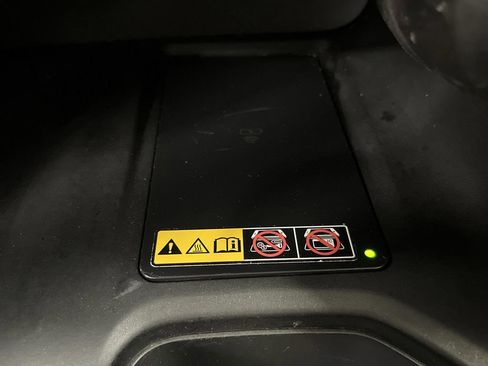 Used 2024 Toyota Grand Highlander XLE image 25