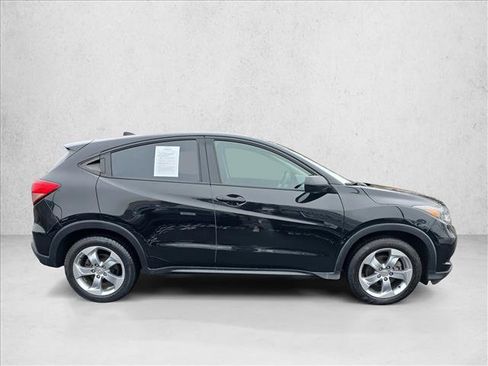 Used 2018 Honda HR-V LX image 4