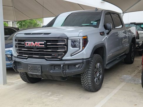 Used 2024 GMC Sierra 1500 AT4X image 4
